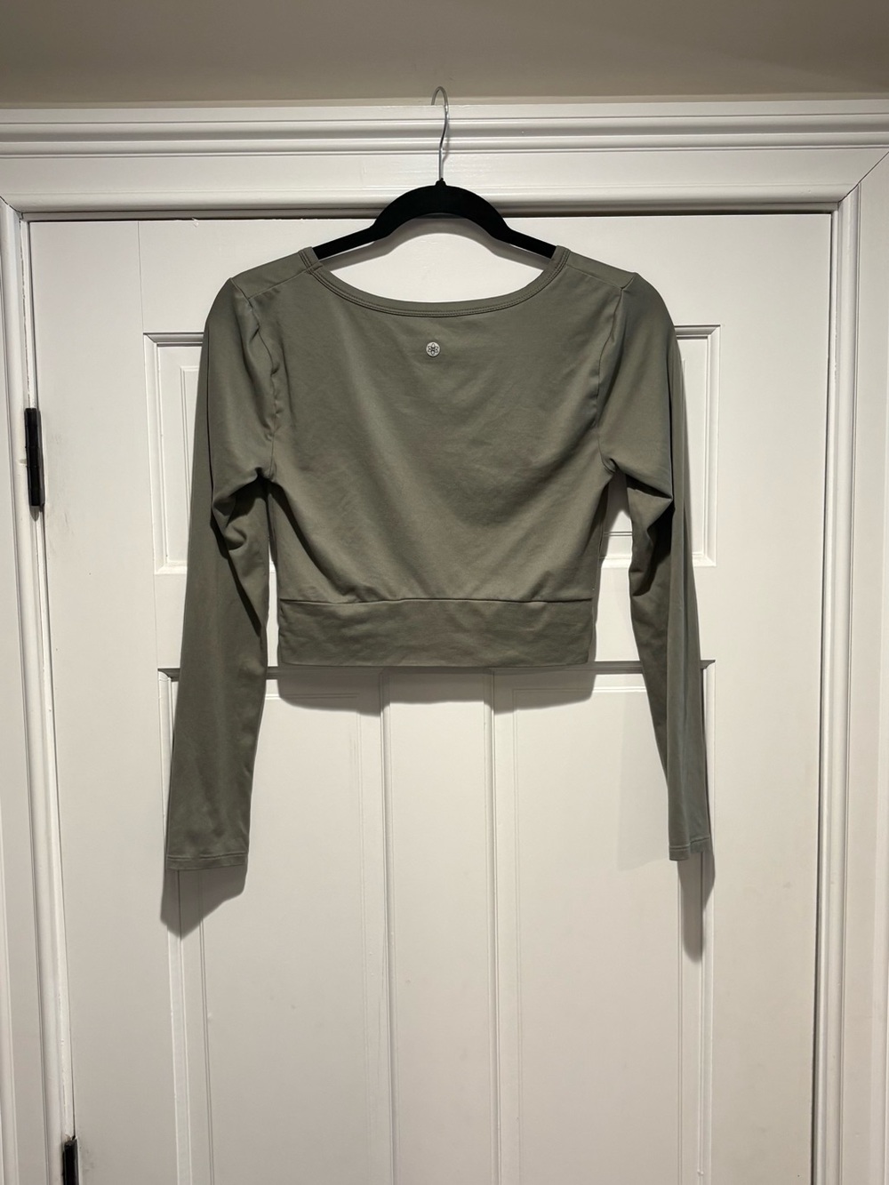 Harmony Balance Small Twist-Front Long Sleeve Crop Top - Olive - Picture 3 of 7